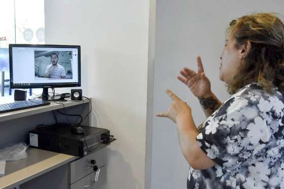 La comunidad sorda de toda la provincia tiene acceso al Sistema Inclusivo de Atención Ciudadana