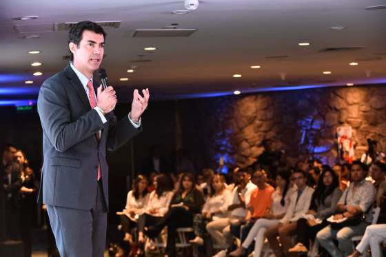 El Gobernador participó en la inauguración de “Impulsa Tu Empresa” en Salta