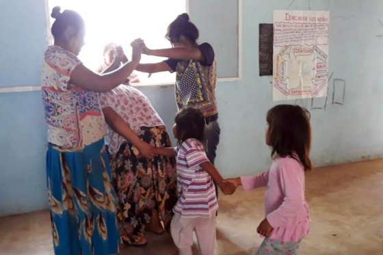 Realizan talleres de juegos para fortalecer la comunicación familiar en Rivadavia Banda Norte