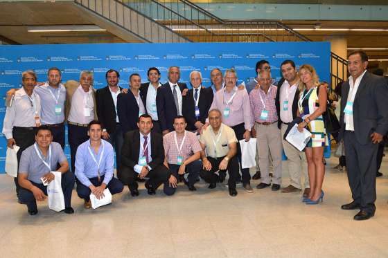 López Arias acompañó a 43 jefes comunales salteños en un encuentro nacional de intendentes