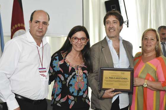 Entregaron certificados a docentes que se capacitaron en la primera plataforma virtual de formación continua