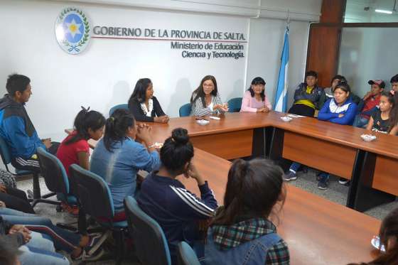 Alumnos de La Curvita y paraje La Merced conocen Salta en viaje de egresados