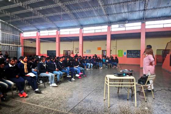 Estudiantes de San Antonio de los Cobres participaron en taller de promoción de salud mental