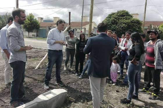 Más de 400 familias del loteo Los Paraísos financiarán la conexión de agua con el plan Conectate