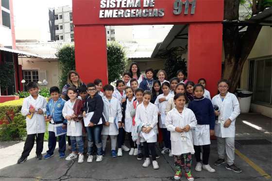 Niños de la escuela Urquiza aprendieron sobre el uso del 9-1-1 y conocieron el Centro de Videovigilancia