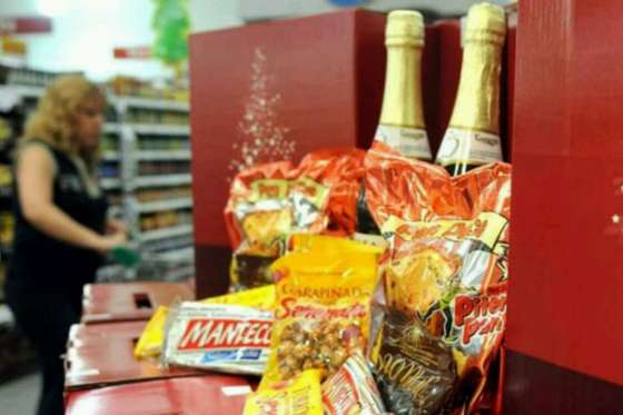Promoción de fin de año: El Gobierno firmará convenios con supermercados y comercios