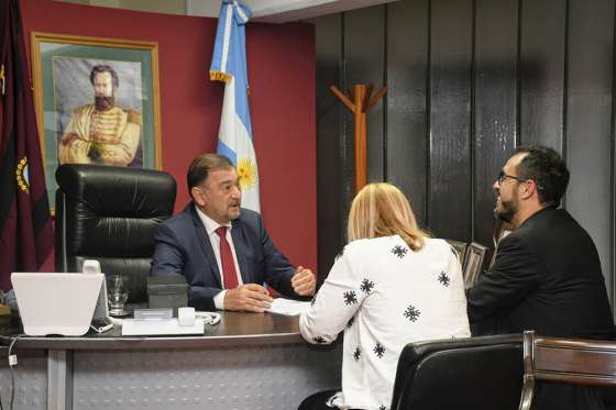 Empleados públicos provinciales y familiares accederán a descuentos en la Universidad Siglo 21