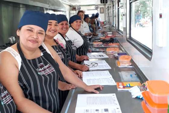 Programa Alimendar: Capacitaron a 75 auxiliares gastronómicos en Embarcación