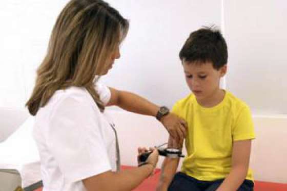 Adoptan un modelo único de certificado de salud para el sistema educativo provincial