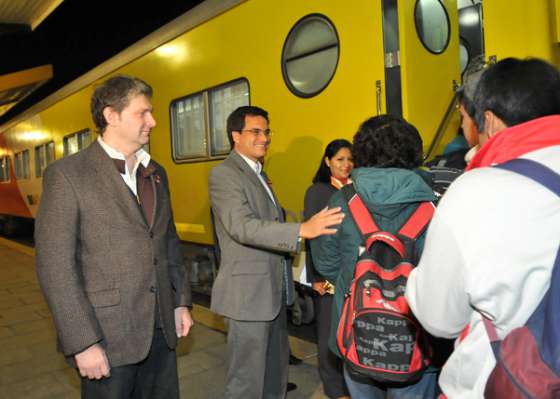 Por un programa social de Turismo, alumnos de Rosario de Lerma viajaron en el Tren a las Nubes