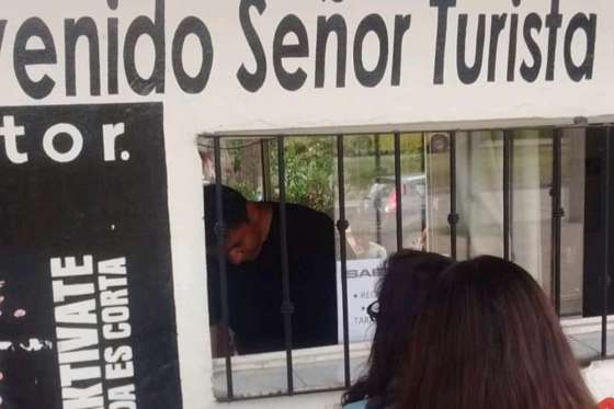 Renovación de la tarjeta estudiantil en el balneario Xamena