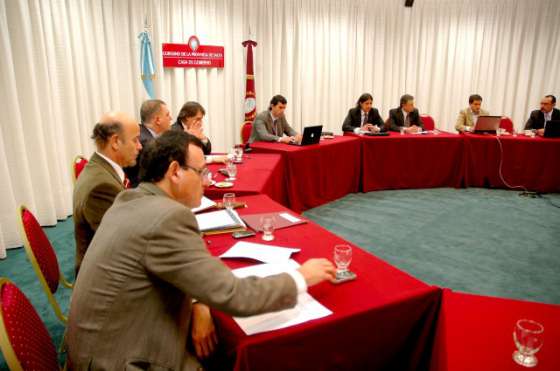 Urtubey se reunió con ministros del Ejecutivo en Casa de Gobierno