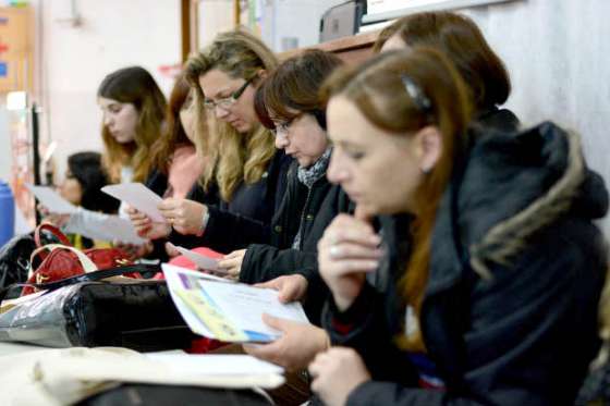 Hasta el 25 de abril los docentes deberán presentar actualización de los títulos y acreditaciones