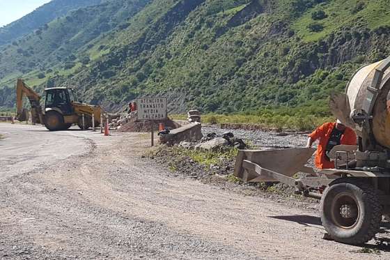 Se realizan trabajos de reparación en la ruta provincial 33