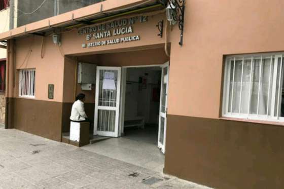 El centro de salud de Santa Lucía no atenderá hasta hoy al mediodía de mañana