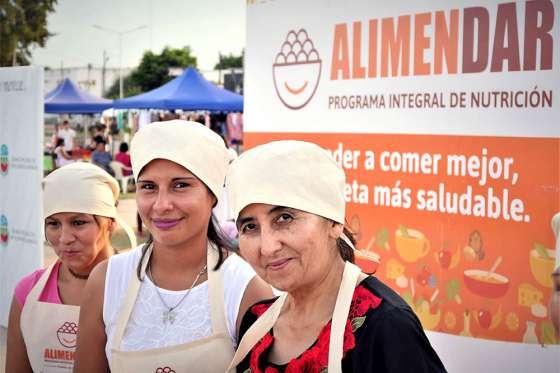 Familias de Apolinario Saravia y sus auxiliares gastronómicos egresados vivieron la feria Alimendar