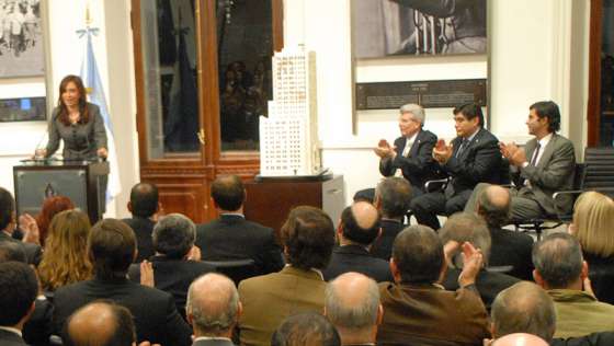 Se firmó un convenio para la adquisición de maquinaria agrícola 