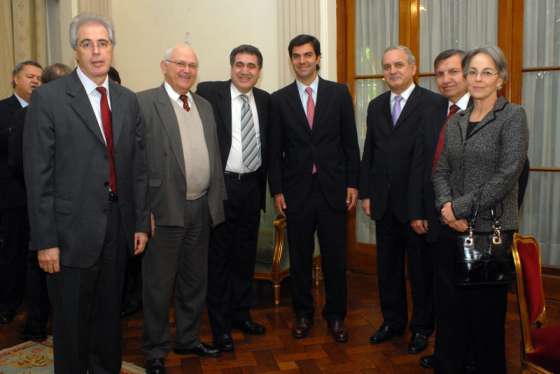 Urtubey invitó a embajadores a invertir en la provincia