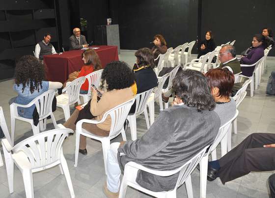 Periodistas debatieron sobre la responsabilidad profesional en temas sensibles