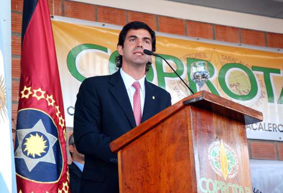 Entregaron unidades hospitalarias móviles a productores tabacaleros