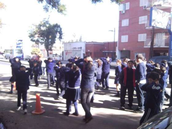 Defensa Civil continúa realizando simulacros y capacitaciones 