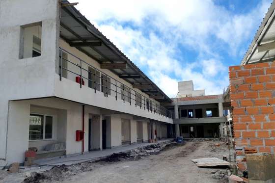 Avanza la construcción del nuevo edificio para el secundario N°5026 en barrio 20 de Febrero