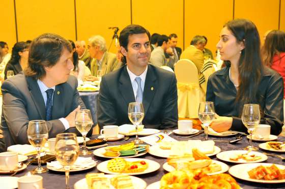 El Gobierno trabaja en la formación de jóvenes dirigentes