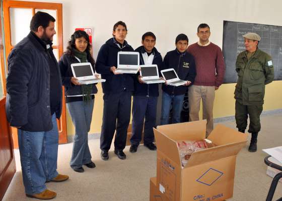Se completó la primera etapa de distribución de computadoras para alumnos de escuelas Técnicas