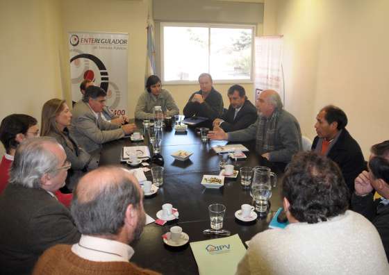 Agilizarán el proceso de otorgamiento de viviendas y terrenos