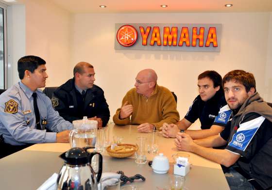 Policías salteños se capacitan en manejo seguro de motocicletas