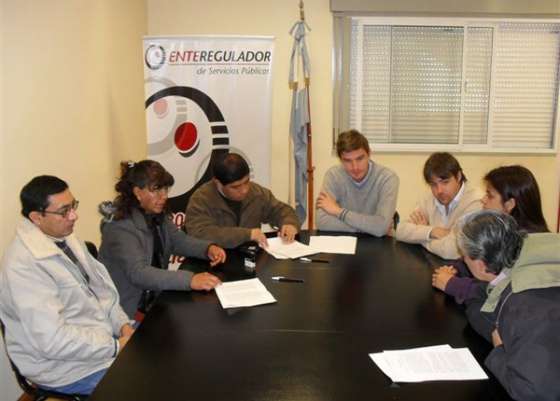 Firman acuerdo para optimizar servicio de agua en un paraje de  Cafayate 