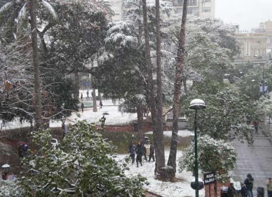 Los turistas encantados con la nevada postal salteña 
