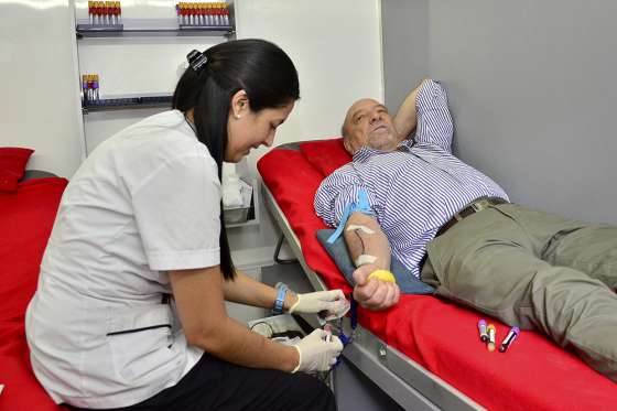 Efectiva colecta de sangre en Plaza 9 de Julio