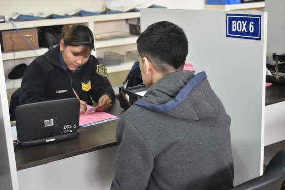 Todas las dependencias policiales emitirán la “justificación de la no emisión de voto”