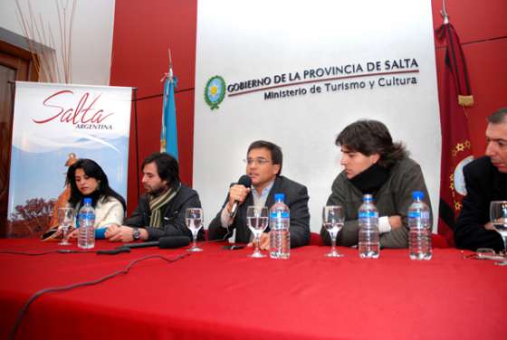 Se realizará un gran festival folclórico en la plaza 9 de julio