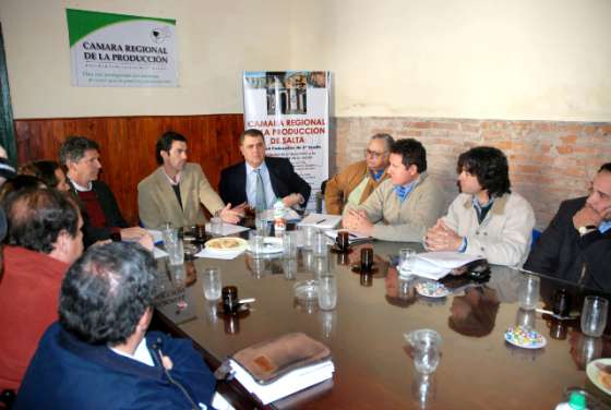 El Gobierno avanza en el fortalecimiento de pequeños y medianos productores