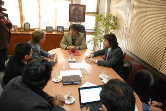 Reunión con jóvenes empresarios