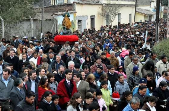 Urtubey compartió la fiesta en honor a San Isidro Labrador y el inicio de una nueva campaña tabacalera