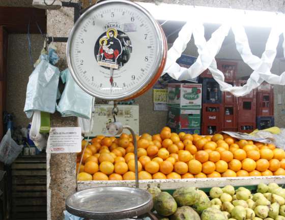 Puesteros del mercado San Miguel deberán regularizar sus balanzas