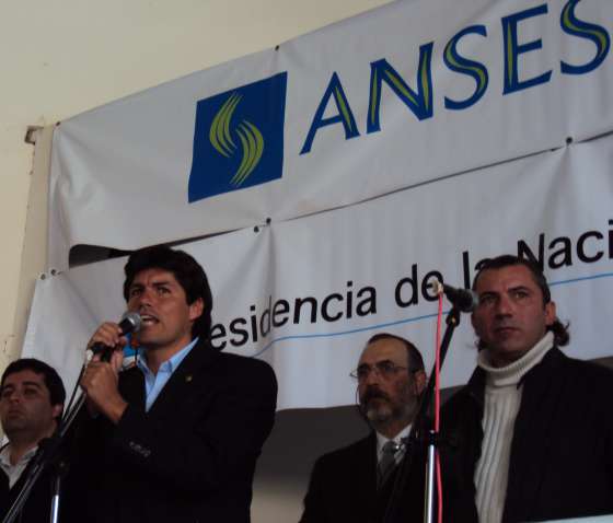 Entregaron libretas para la asignación universal en Cafayate