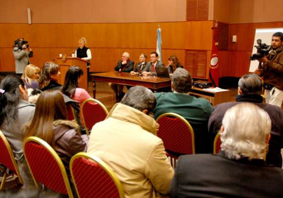 El Ministro Chagra Dib presentó el Plan Quinquenal de Salud Mental 2010-2015