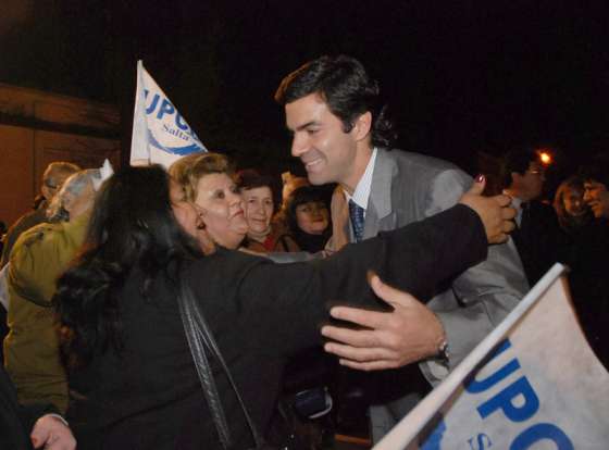 El Gobierno regularizará la situación laboral de todos sus empleados  