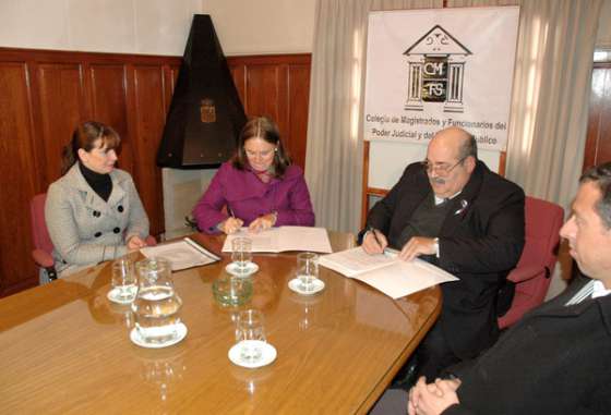 Convenio de Cooperación con el Colegio de Magistrados Funcionarios del Poder Judicial y Ministerio Público