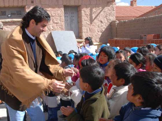 Urtubey dijo que “a partir de la formación de los chicos vamos a vivir en una Salta más justa”