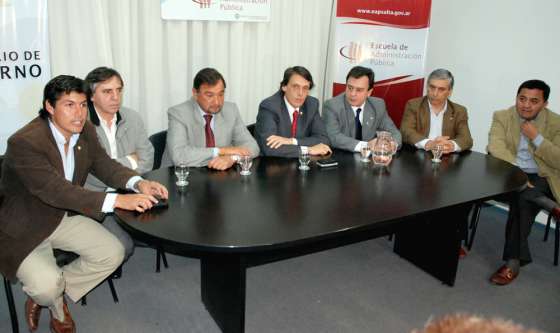 Funcionarios de Gobierno encabezaron una reunión con intendentes de todo el país