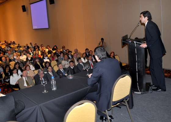 Urtubey dijo que la herramienta más idónea del Estado es el municipio