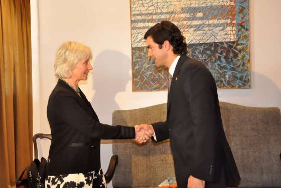 Urtubey recibió a la embajadora del Reino Unido en Argentina