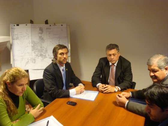 Coordinan acciones por los Pueblos Originarios