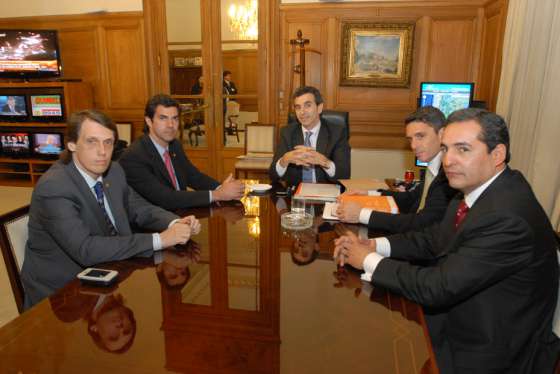 Urtubey firmó en Buenos Aires un convenio para fortalecer la seguridad vial