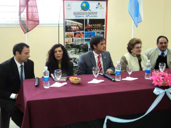 Se presentó en Rosario de la Frontera un puesto de documentación rápida